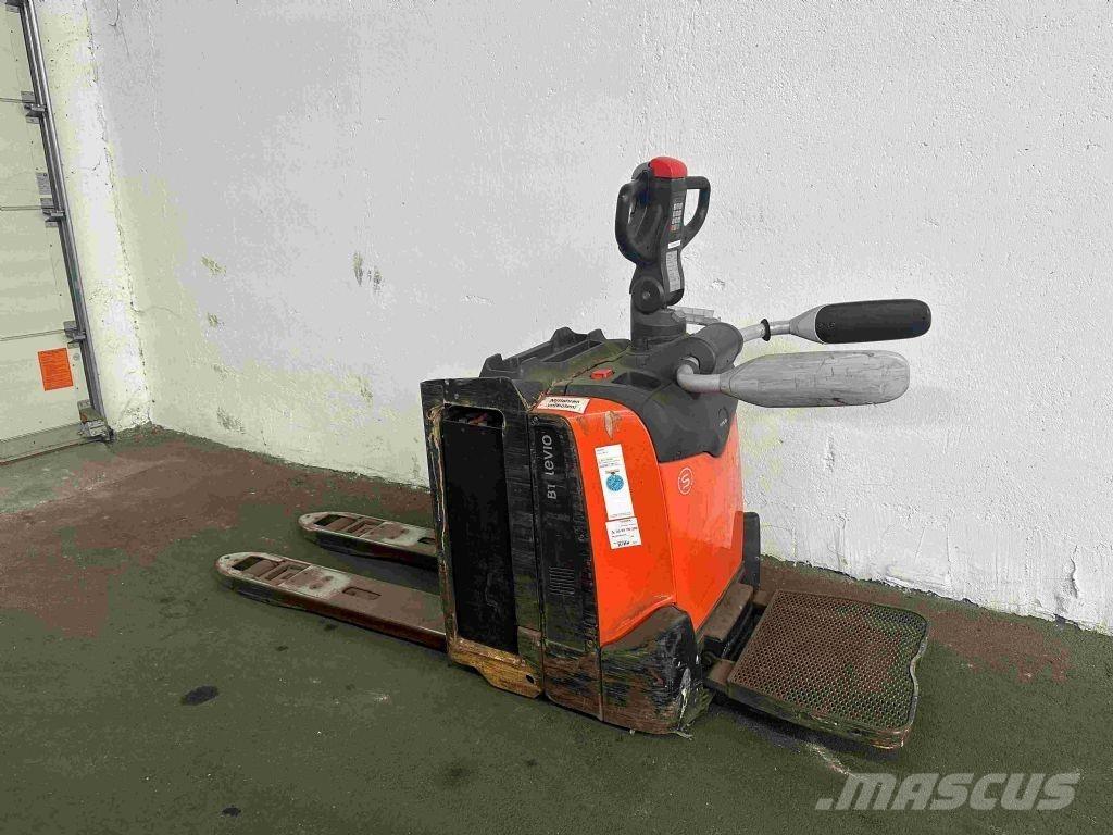 Toyota LPE 200 手摇升降机
