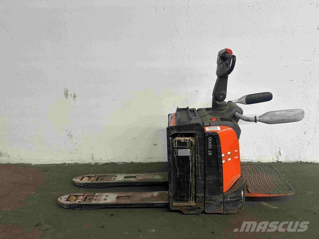 Toyota LPE 200 手摇升降机