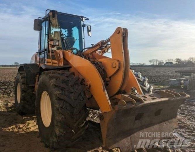 CASE 621D 轮式装载机