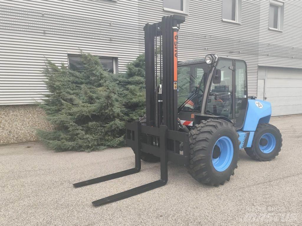 Ausa C 351 Hx4 越野叉车|叉装车