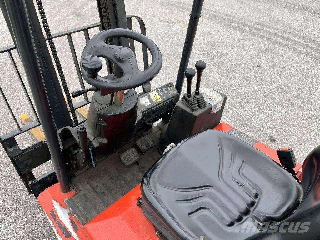 Linde E12Z-02 电动叉车