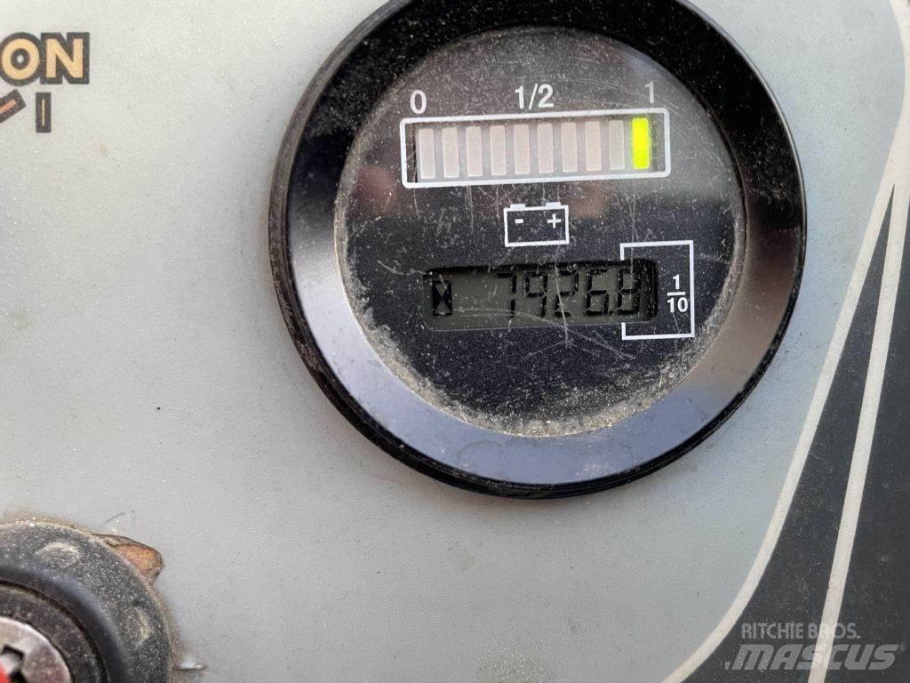 OMG 716K AC 手推堆垛车