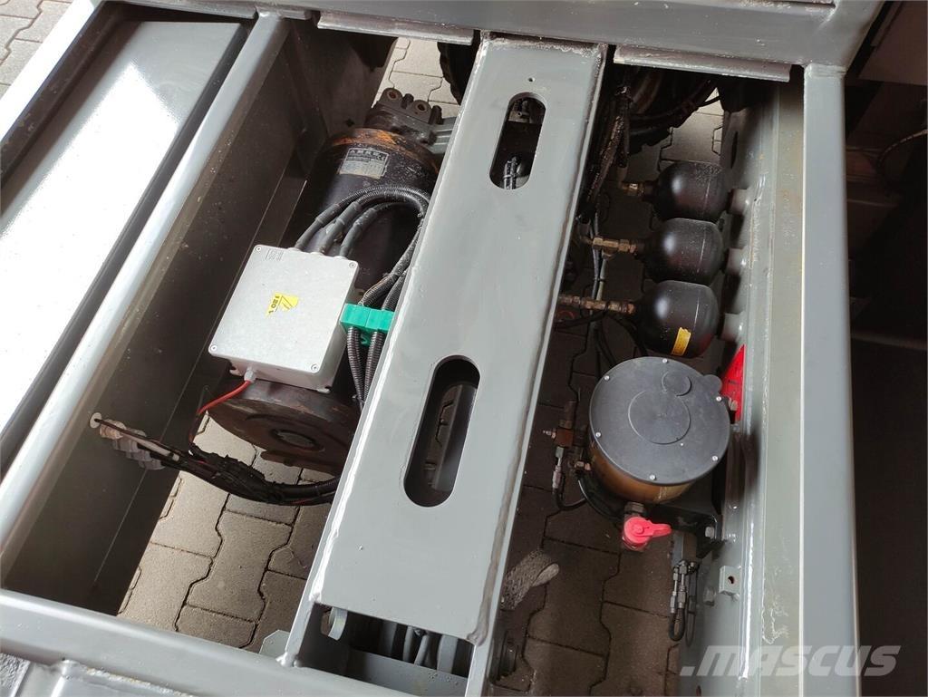Baumann ELX50/14/63TR 侧卸式铲车