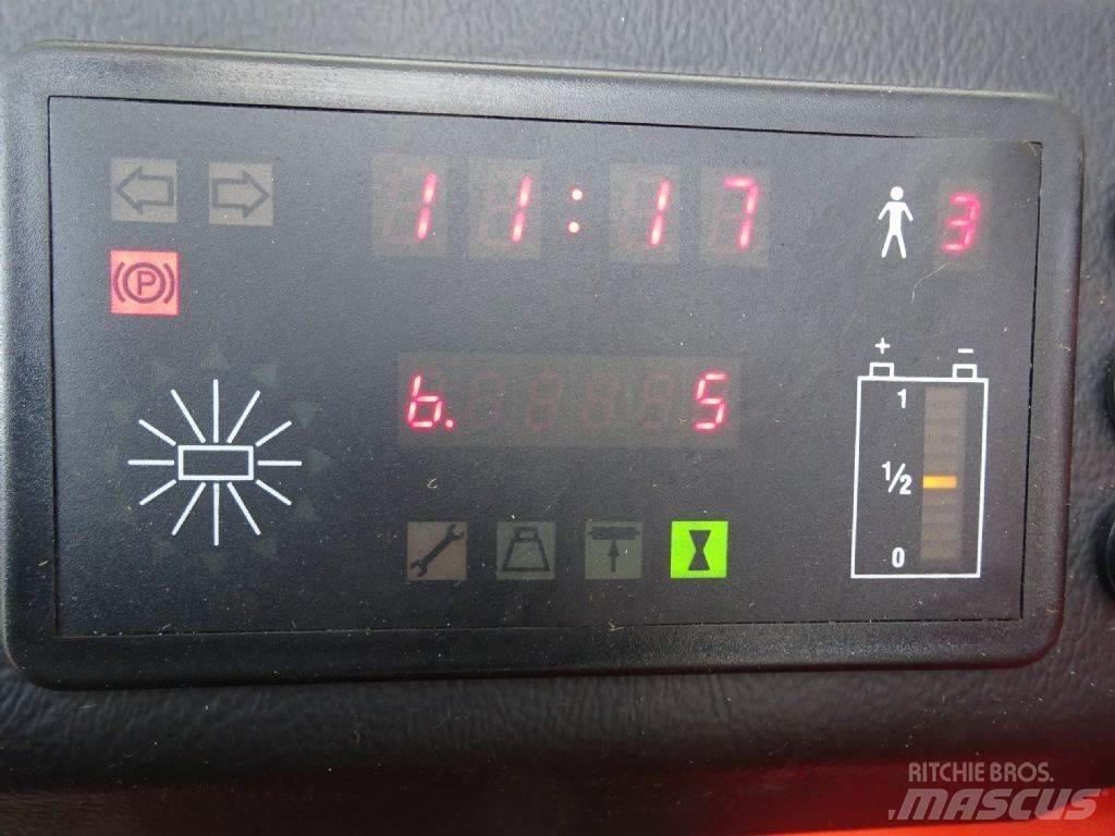 BT FRE270 四轮前移式叉车