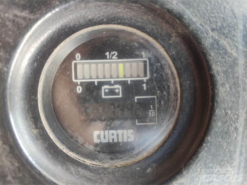 Crown WE 2300-1.6 TT 手推堆垛车