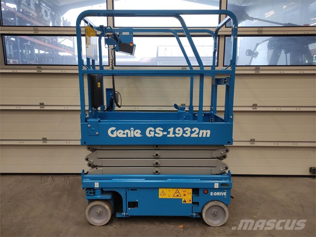 Genie GS1932m 剪叉式升降机