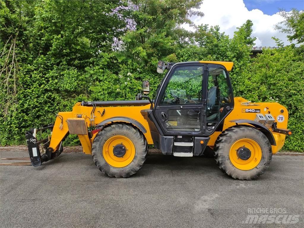 JCB 540V140 Hi Viz 伸缩臂叉装车|叉装车