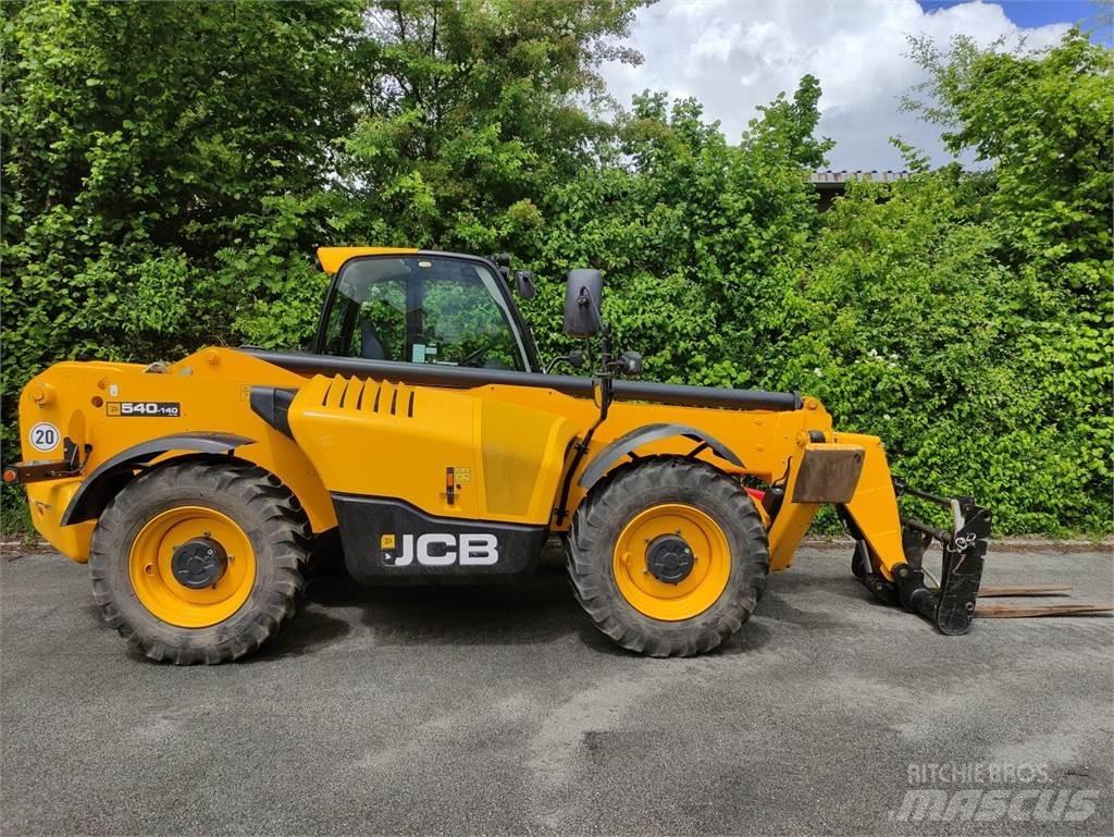 JCB 540V140 Hi Viz 伸缩臂叉装车|叉装车