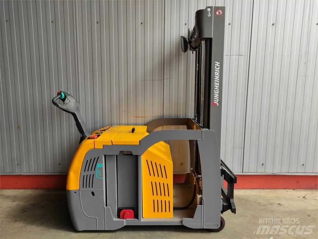 Jungheinrich EJG216 手推堆垛车