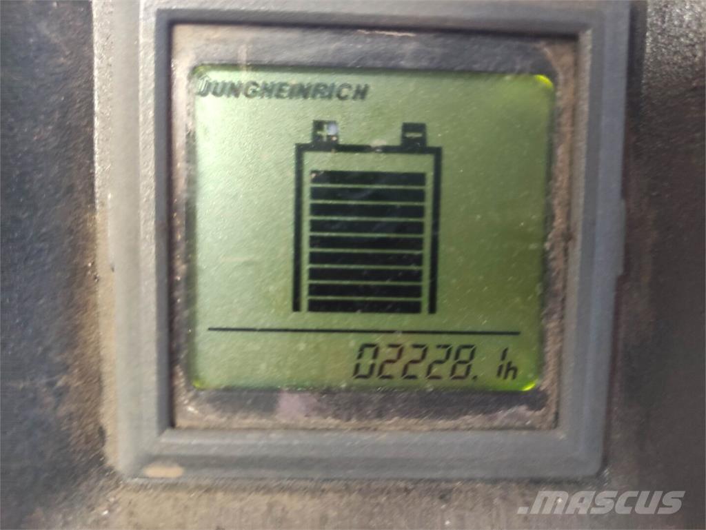 Jungheinrich ELE16G 手摇升降机