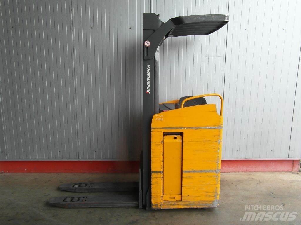 Jungheinrich ESC216-Z 行走式堆垛机
