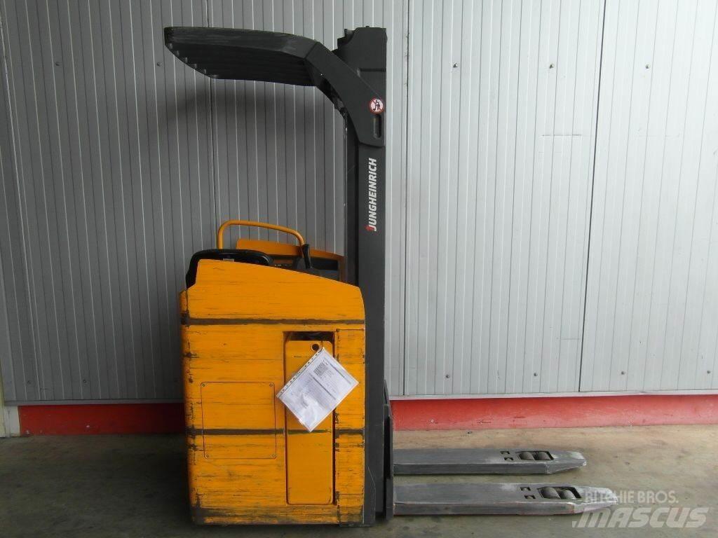 Jungheinrich ESC216-Z 行走式堆垛机