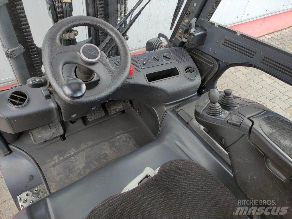 Linde E30L-01-387 电动叉车