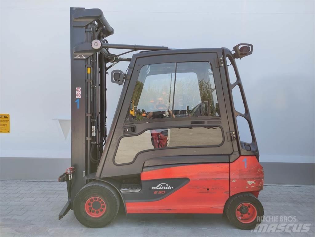 Linde E30L-01-387 电动叉车