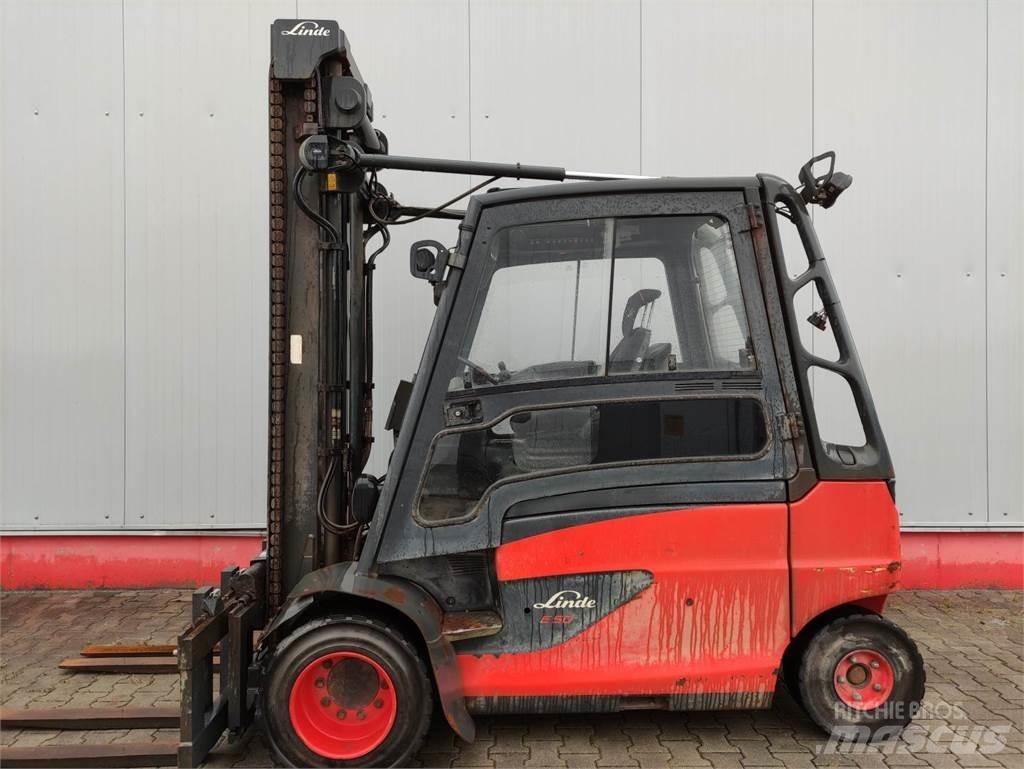 Linde E50HL-01-388 电动叉车