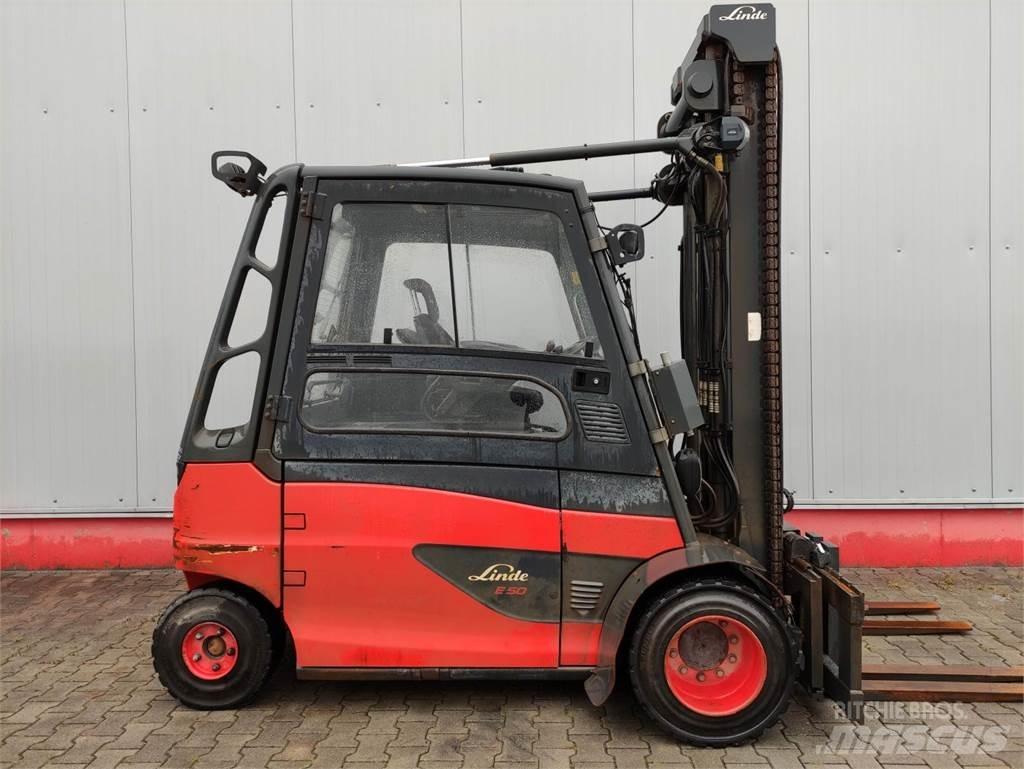 Linde E50HL-01-388 电动叉车
