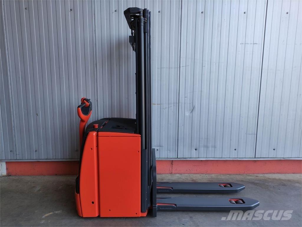Linde L16-1173 (LACK NEU) 手推堆垛车