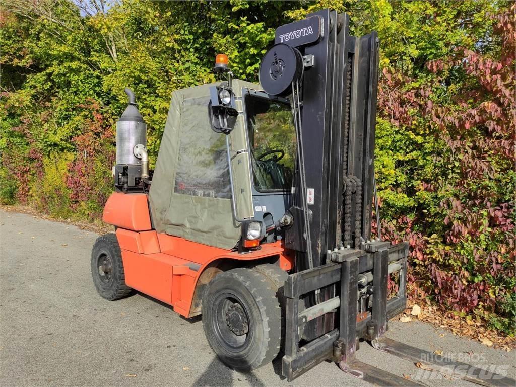 Toyota 50-5FD60 柴油叉车