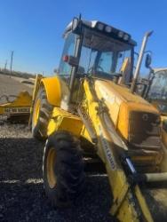 New Holland LB 110 B